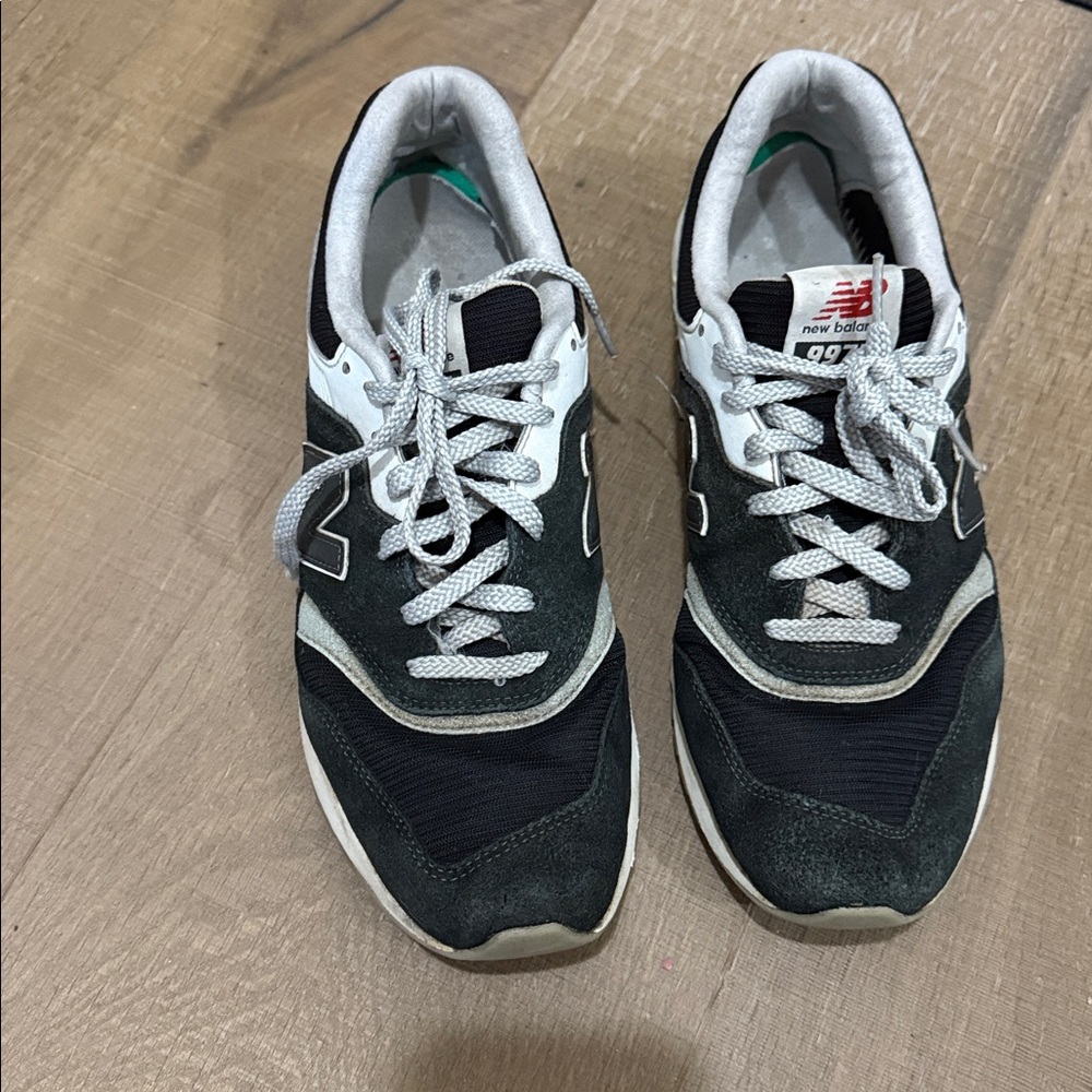New Balance 997H Eclipse Sea Salt Black Men's Shoes Size 11.5 *need new insoles